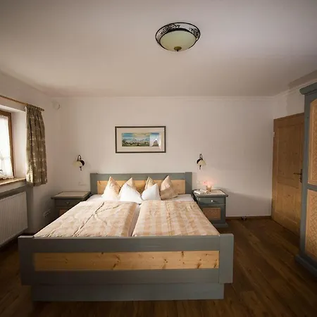 Gaestehaus Haller Apartment *