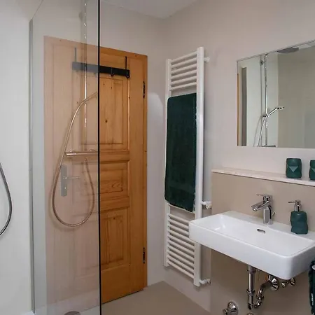 Apartment Gaestehaus Haller *