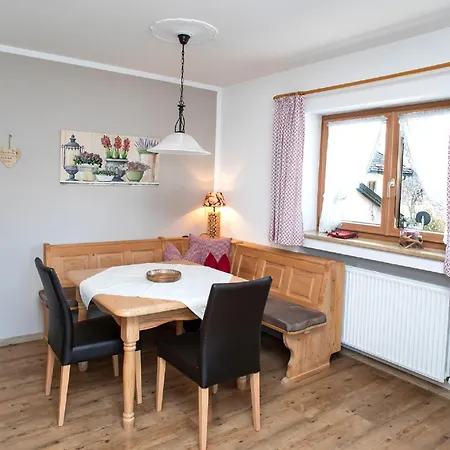 Gastehaus Haller Daire *